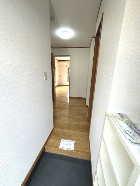 シューズボックスのある玄関