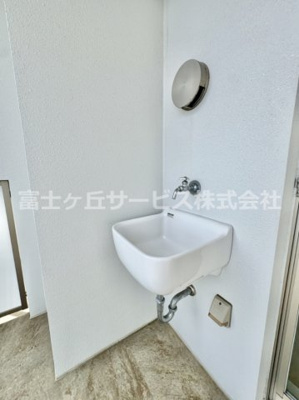 【洗面所】 | シティライフ豊橋前田町 中古マンション | 外にも洗面台があります