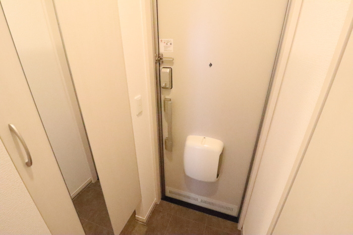アドバンスの玄関|玄関