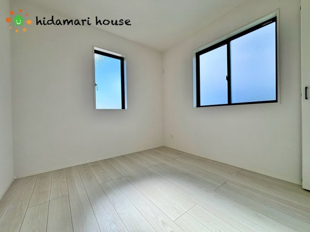 桶川市泉5期　新築戸建　グラファーレ02の子供部屋|2階洋室：5帖