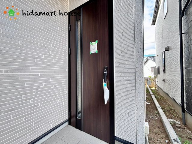 桶川市泉5期　新築戸建　グラファーレ02の玄関
