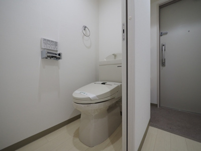 【トイレ】 | シャトー・デ・シリウス | 落ち着いた色調のトイレです