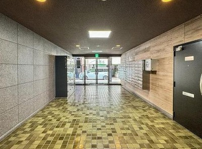 トーア新富マンションのロビー|清潔なロビーです