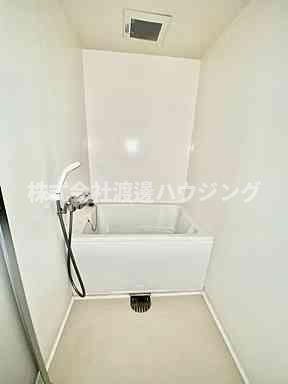 ヴェルデ本町の浴室