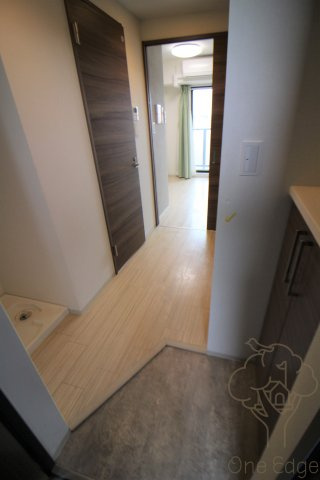 グランパシフィック十三元今里の玄関
