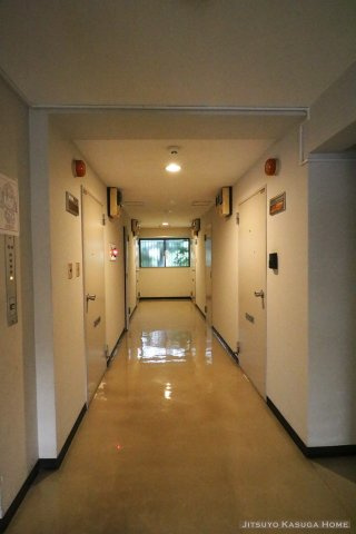 内廊下になるため雨も気になりません。