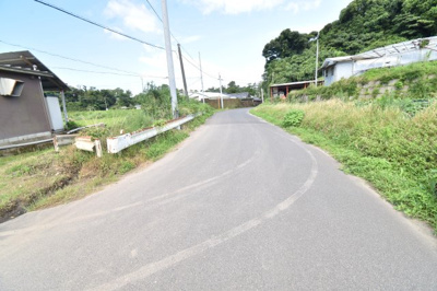 【前面道路含む現地写真】 | 鹿屋市浜田町　中古戸建 | 南側