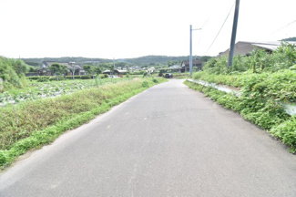 【前面道路含む現地写真】 | 鹿屋市浜田町　中古戸建 | 南側