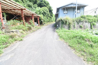 【前面道路含む現地写真】 | 鹿屋市浜田町　中古戸建 | 南西側