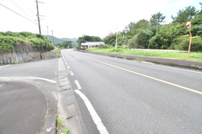 【前面道路含む現地写真】 | 鹿屋市浜田町　中古戸建