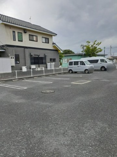 【駐車場】