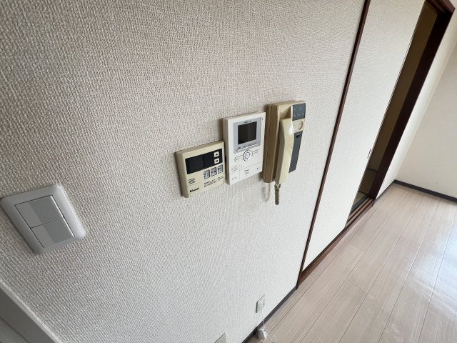 ハーヴェスト本郷のエントランス