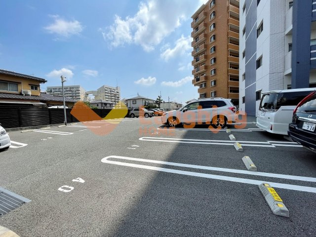 レジェンドソーラー宮の陣の駐車場|駐車スペースもあります