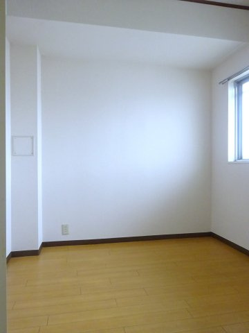 レーヴTakedaひばりヶ丘の洋室
