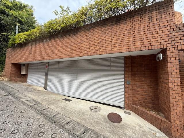 港南一丁目戸建の駐車場