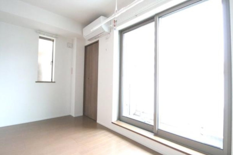 ※同じ間取りの別の部屋の写真です