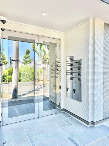 トウリ　ルームズ徳川東のエントランス