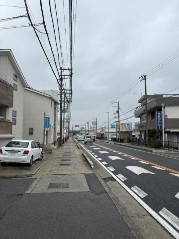 和歌山市松島・中古戸建・54806の前面道路含む現地写真