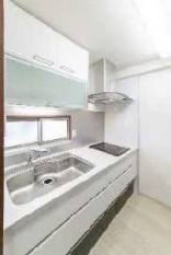 大阪市天王寺区上本町９丁目の賃貸マンションのキッチン