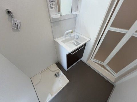 ジーメゾン南大塚の独立洗面台