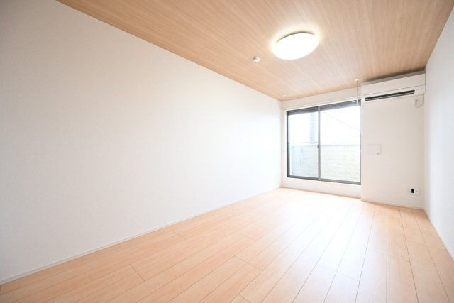 ＺＥＲＤＩＡ草加の洋室