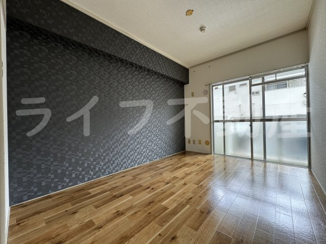 シャンポール東大阪の居間・リビング|こちらのリビングで趣味の時間をお楽しみください