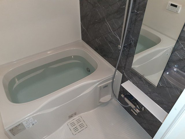 落ち着いた空間のお風呂です
