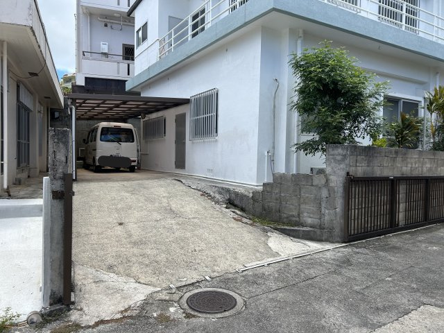 那覇市繁多川戸建の外観