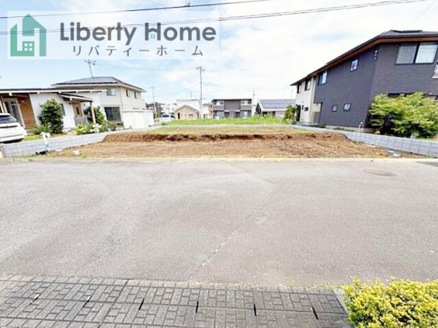 つくばみらい市富士見ヶ丘３丁目26番　新築戸建　A号棟の前面道路含む現地写真
