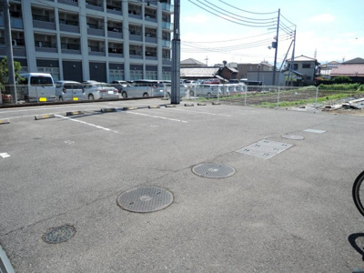 【駐車場】 | アビタシオンイサム