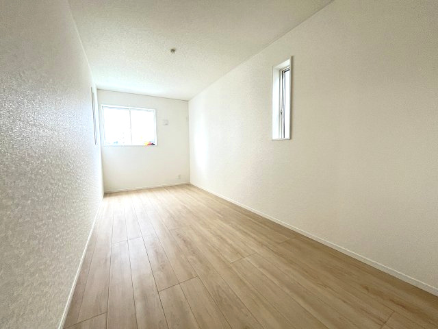 【子供部屋】 | 春日市伯玄町2丁目第1　1号棟（全2棟）【仲介手数料無料・0円】 | 現地写真。