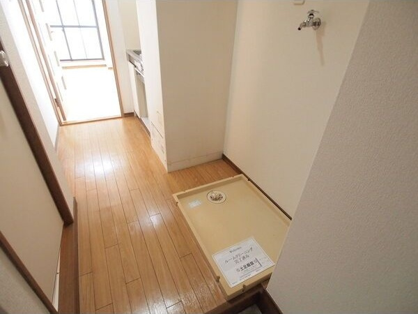 レクサス原の玄関