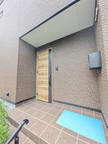 筑紫野市大字牛島の中古一戸建の玄関|【玄関ポーチ】