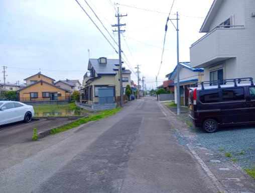 【前面道路含む現地写真】の画像