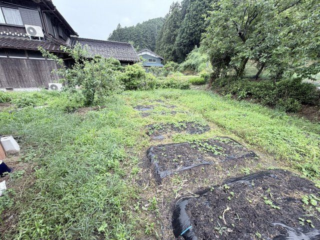 丹波市氷上町御油の中古一戸建の外観|菜園スペース