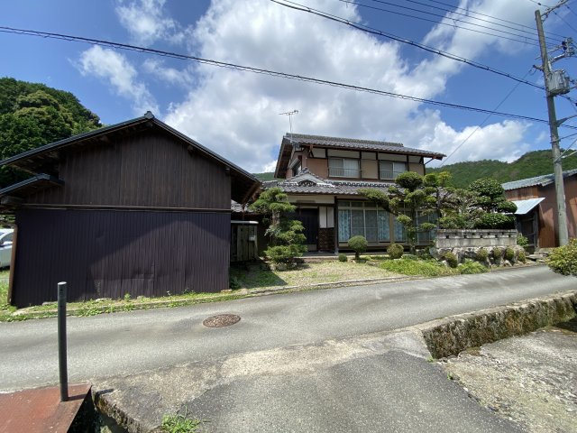 丹波市氷上町御油の中古一戸建の外観