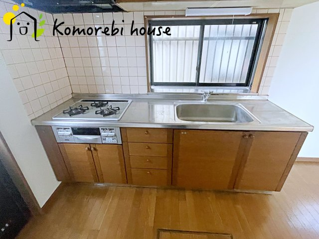 さいたま市見沼区南中丸　2期　中古戸建のキッチン|26.7.9撮影済み