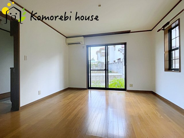 さいたま市見沼区南中丸　2期　中古戸建の居間・リビング|26.7.9撮影済み