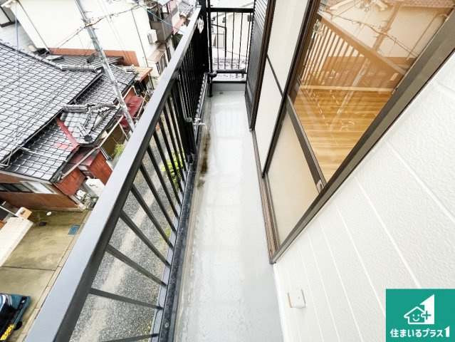 尼崎市東難波町　中古一戸建てのバルコニー|日当たりのよいバルコニー！お部屋が開放的に！