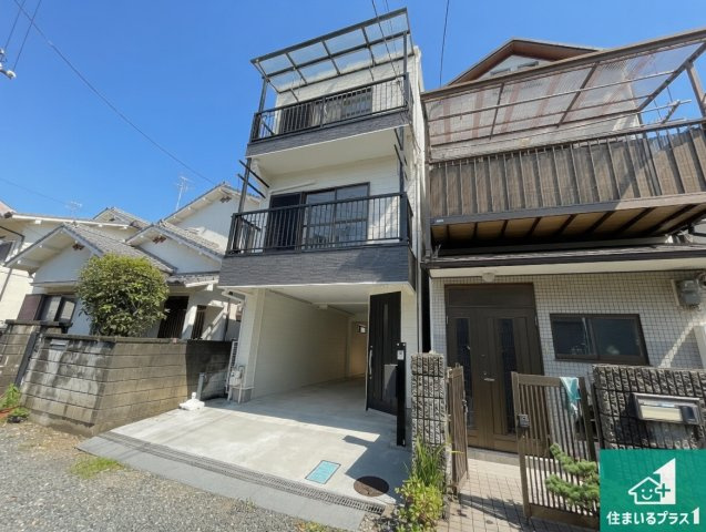 尼崎市東難波町　中古一戸建ての外観|周辺は落ち着いた街並みの住宅地！子育てがしやすい住環境です！気になることがありましたら、お気軽にお問い合わせください！