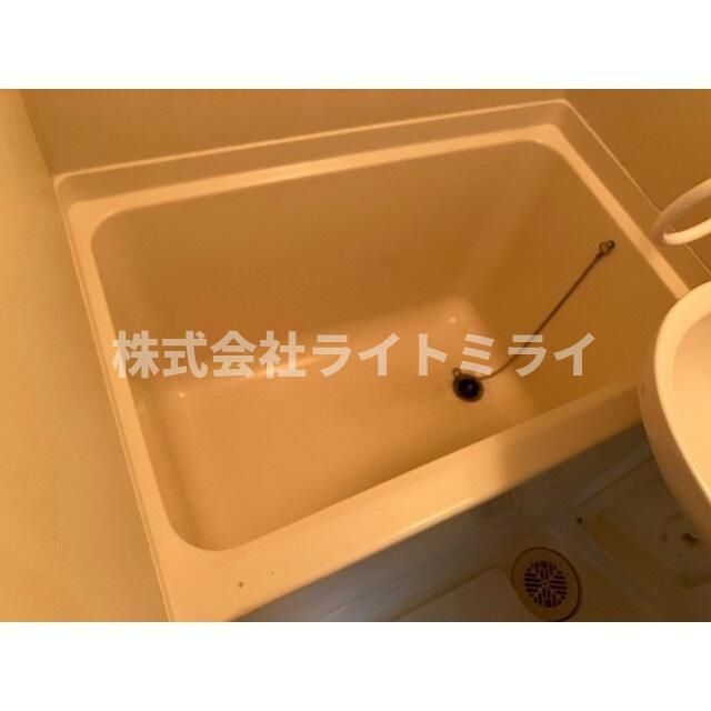 カスティル改代町の浴室| 
