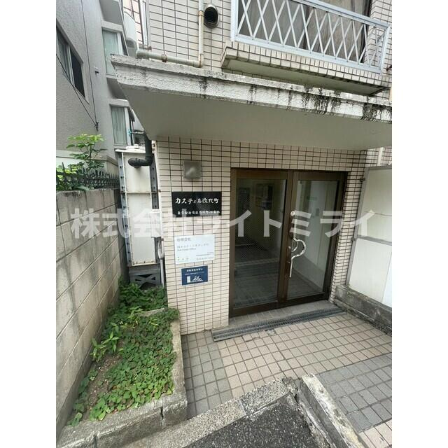 カスティル改代町のエントランス| 