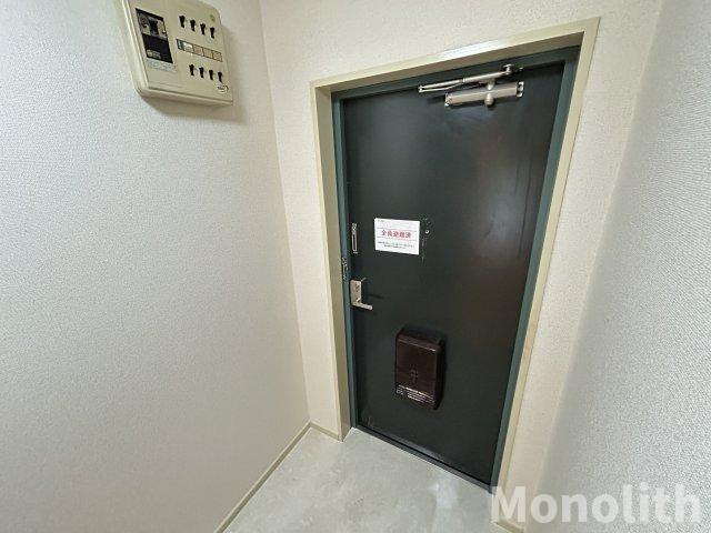 フォレストコート高尾の玄関