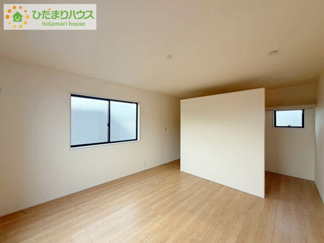 日立市川尻町6期　新築戸建の寝室|広めの主寝室は、ベッドの他にもパソコンデスクやドレッサーなども置けちゃいます(*^-^*)