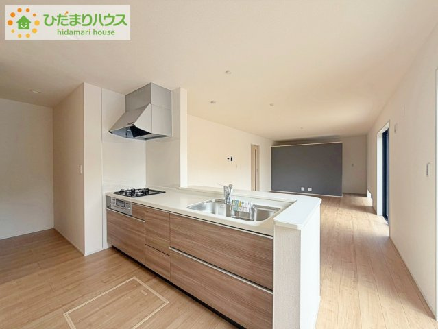日立市川尻町6期　新築戸建のキッチン|新婚さんにおすすめ！おしゃれなカウンターキッチンのあるLDKです(#^^#)