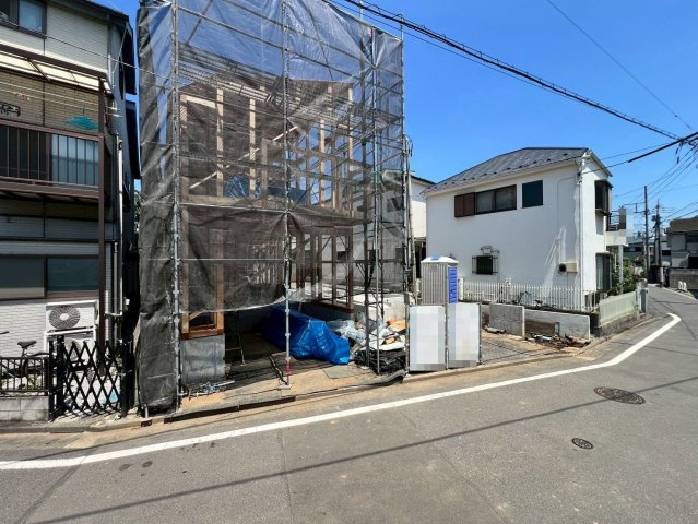【外観】 | 中野区野方３丁目　新築戸建て　B号棟 | 建築中