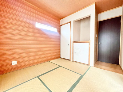 【和室】 | 豊中市上津島３丁目中古戸建 | 物件を比較検討したいお客様には、「物件比較見学プラン」をご用意しております。こちらの物件だけでなく、お客様の希望に沿った物件を、いくつかまとめてご案内させて頂きます。