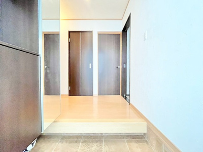 【内装】 | 豊中市上津島３丁目中古戸建 | サイトに掲載されていない箇所の写真、撮影してお届けさせて頂きます！気になる物件で、見たい部分の画像が無い場合は、弊社スタッフまでご連絡下さいませ。お客様の気になる箇所を、カメラにて撮影して参ります！