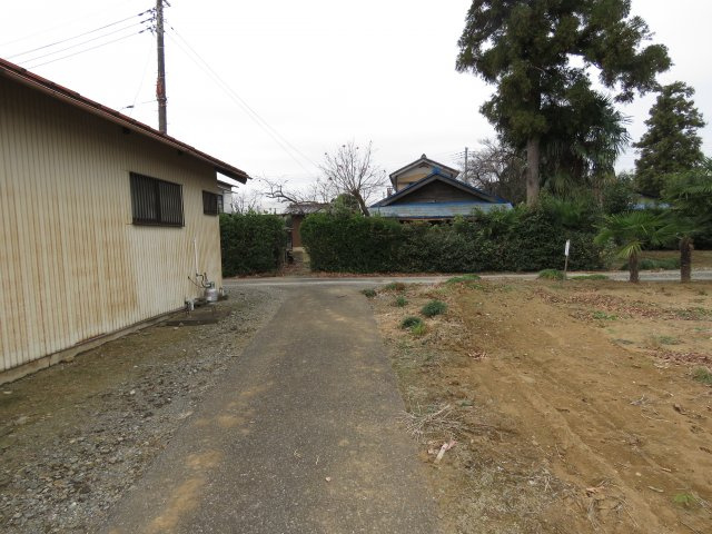 坂戸市長岡売地の前面道路含む現地写真