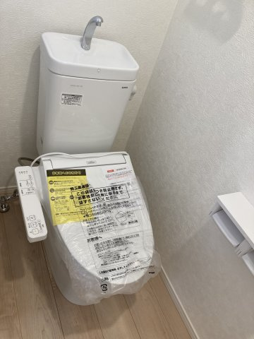 クレイドルガーデン前橋市大利根町第３　２号棟のトイレ|【イメージ画像】1階トイレです。清潔感のある白を基調としています。
温水洗浄・便座暖房機能の付いた快適なトイレです☆